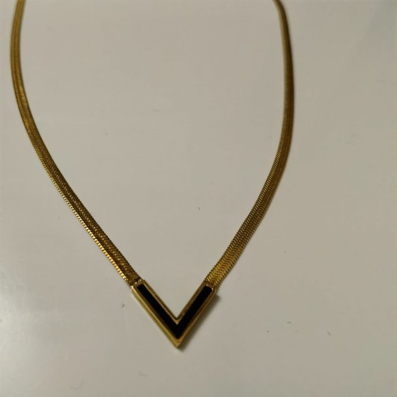 Golden colour necklace - Picture 6 of 7